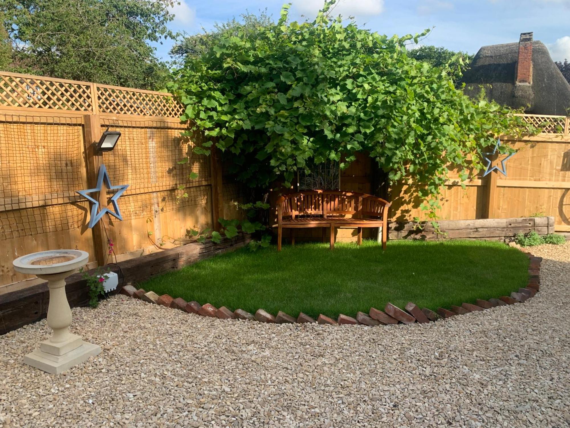 The Shack - Thatched Self Contained Annex Collingbourne Ducis Exterior foto